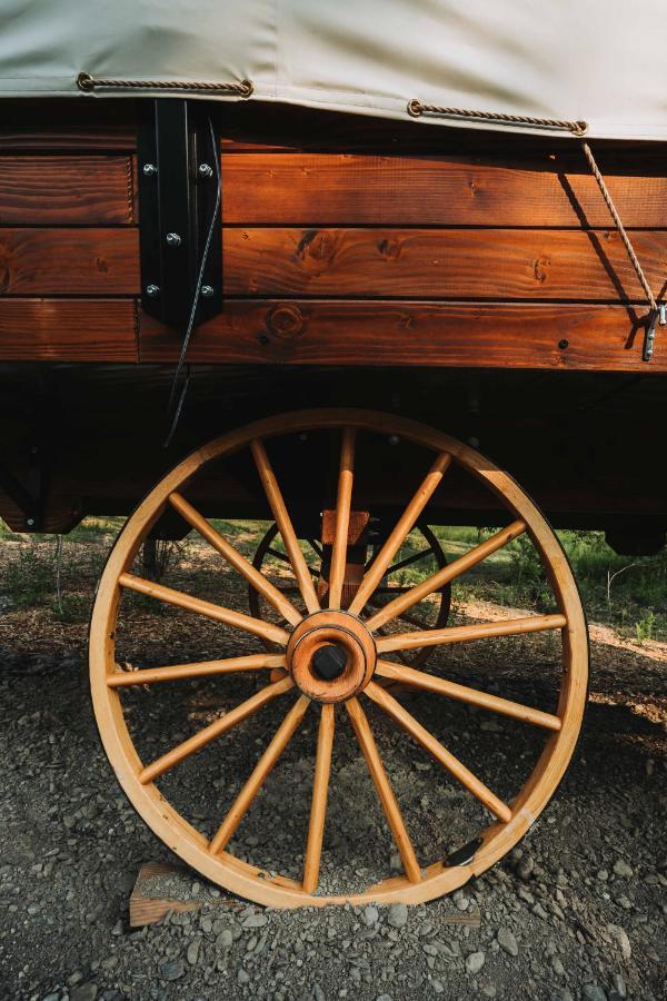 Heated & Ac Full Bathroom Covered Wagon Penn Yan Eksteriør bilde